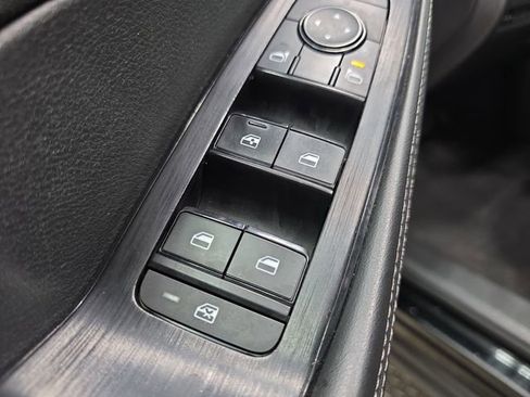 Used 2021 Nissan Rogue SV AWD/4WD image 26