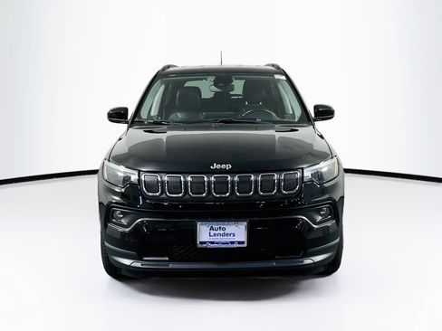 Used 2022 Jeep Compass Latitude w/ Convenience Group AWD/4WD image 2
