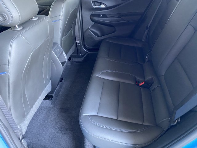 Used 2025 Buick Envista Sport Touring w/ Convenience II Package FWD image 16