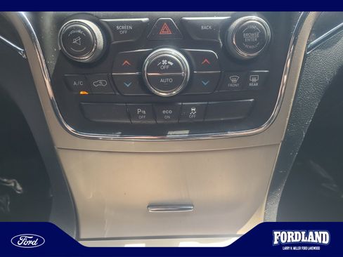 Used 2015 Jeep Grand Cherokee Limited w/ Luxury Group II AWD/4WD image 29
