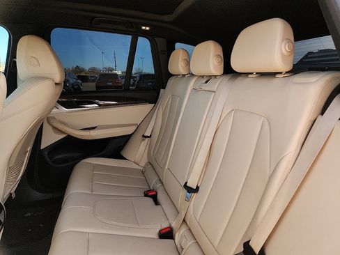 Used 2019 BMW X3 xDrive30i w/ Driving Assistance Package image 5