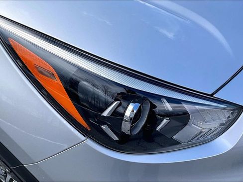 Used 2020 Kia Niro LXS image 30