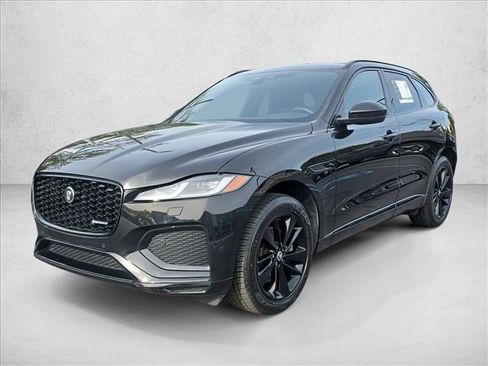 Certified 2025 Jaguar F-PACE R-Dynamic S image 1