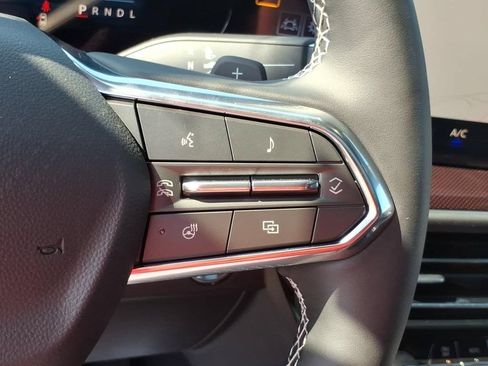 New 2026 Chevrolet Traverse Z71 w/ Driver Confidence Package AWD/4WD image 19