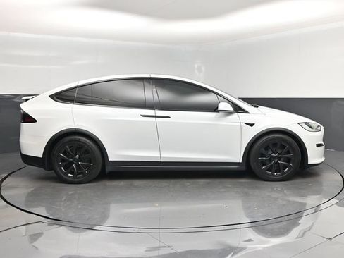Used 2022 Tesla Model X Plaid AWD/4WD image 2