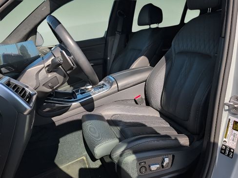 Used 2025 BMW X7 M60i w/ Executive Package AWD/4WD image 16