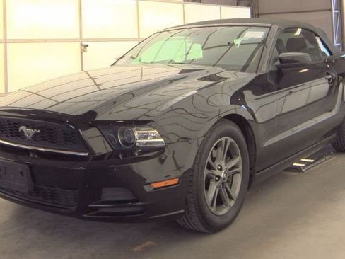 Used 2014 Ford Mustang Premium RWD image 4