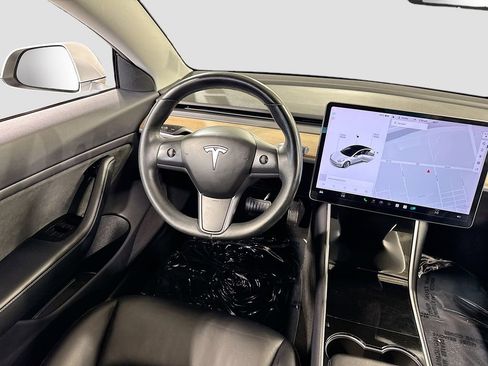 Used 2018 Tesla Model 3 Long Range image 15