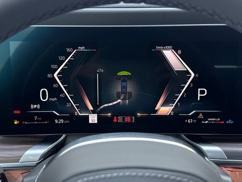 New 2026 BMW 760i xDrive w/ Premium Package image 29