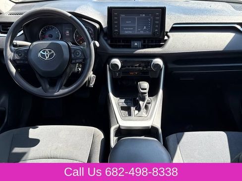 Used 2019 Toyota RAV4 LE FWD image 10