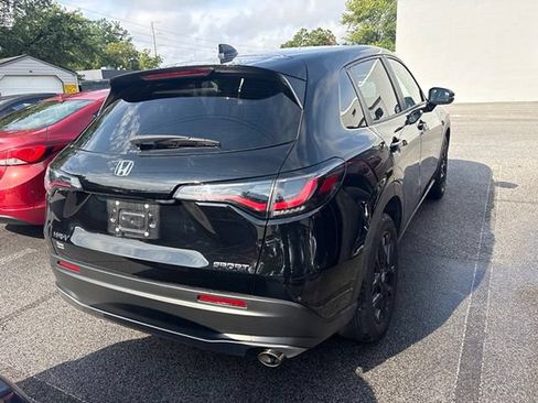 Used 2025 Honda HR-V Sport image 5