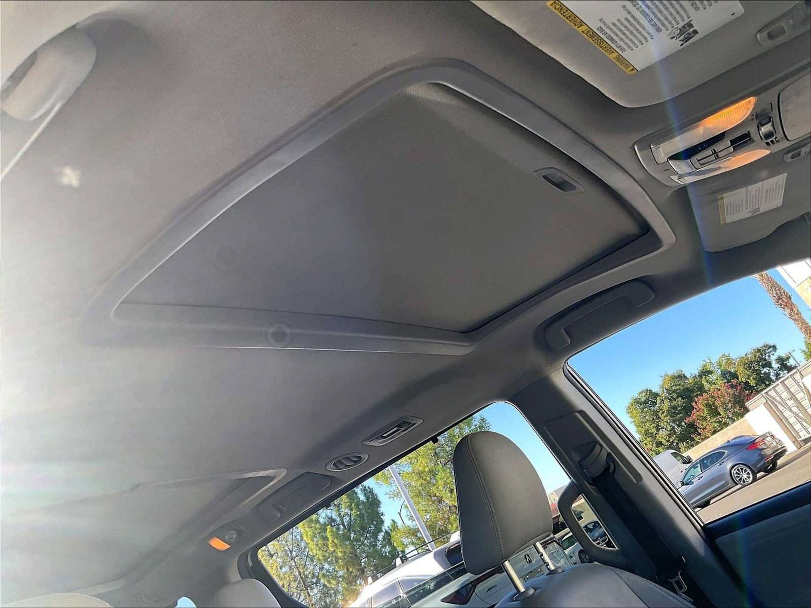 Used 2016 Toyota Sienna Limited FWD image 25