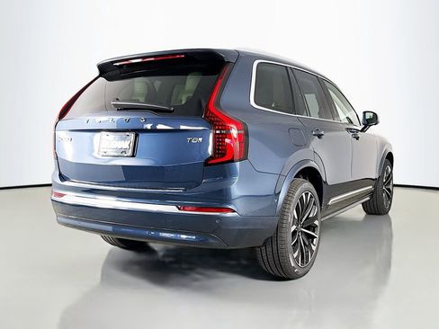 New 2026 Volvo XC90 T8 Ultra w/ Protection Package Premier AWD/4WD image 7
