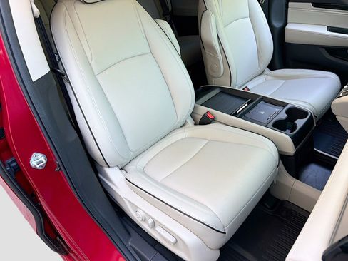 Used 2026 Honda Odyssey Touring image 25