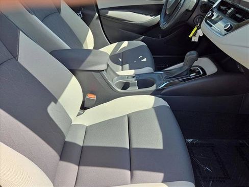 Used 2024 Toyota Corolla LE FWD image 19