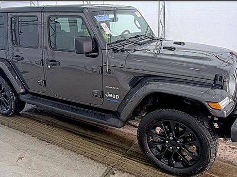 Used 2021 Jeep Wrangler Unlimited Sahara w/ Cold Weather Group image 3