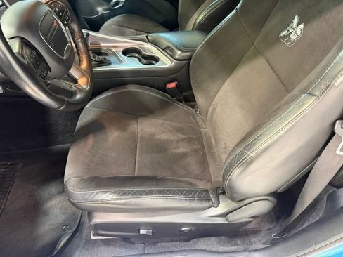 Used 2019 Dodge Challenger R/T Scat Pack w/ Widebody Package RWD image 12