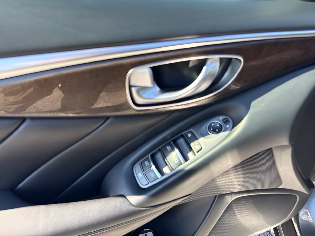 Used 2018 INFINITI Q50 Luxe w/ Essential Package (3.0T Luxe) RWD image 24