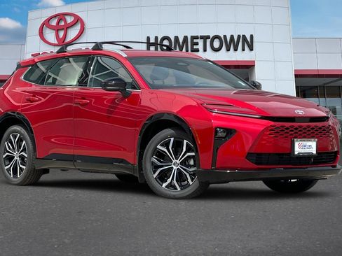 New 2026 Toyota Crown Signia w/ Tow-Hitch Package (TMS) AWD/4WD image 2