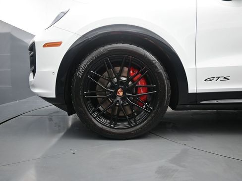 New 2026 Porsche Cayenne GTS AWD/4WD image 4