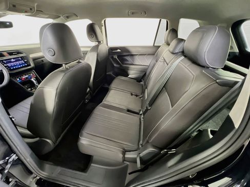 Used 2023 Volkswagen Tiguan SE FWD image 23