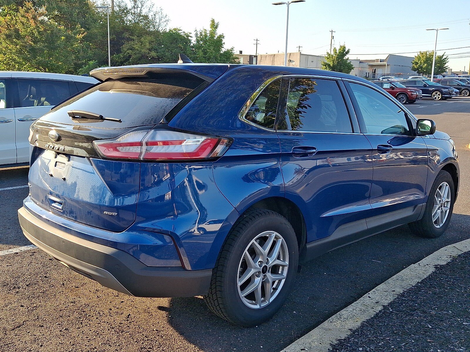 Used 2024 Ford Edge SEL AWD/4WD image 4