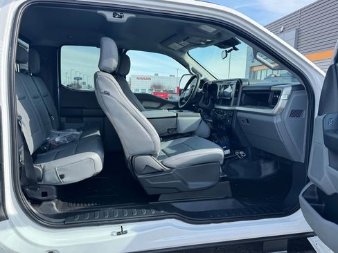 New 2026 Ford F550 4x4 SuperCab Super Duty image 14