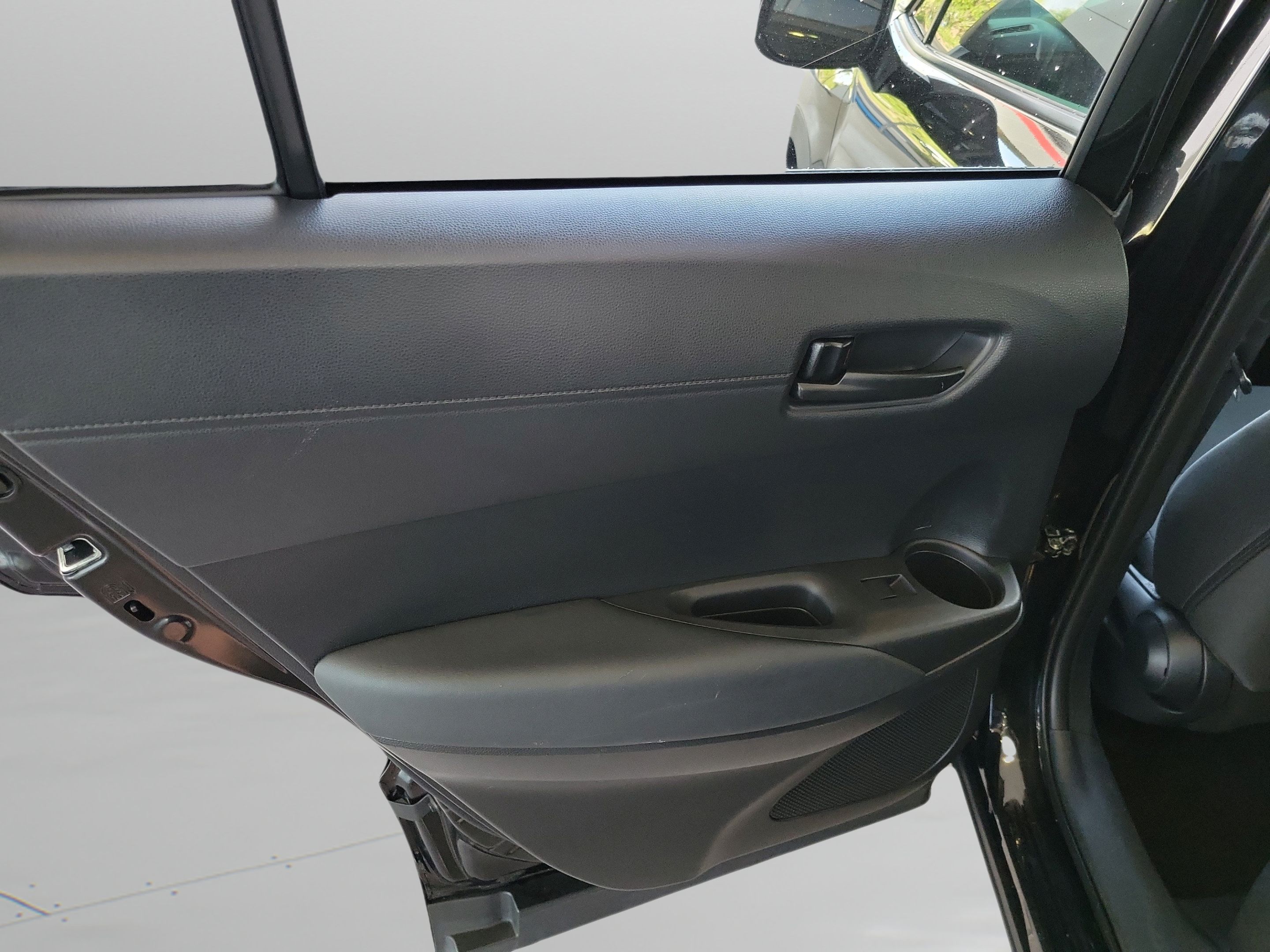 Used 2022 Toyota Corolla Cross LE FWD image 25