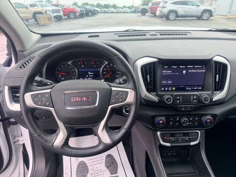 Used 2023 GMC Terrain SLT FWD image 7