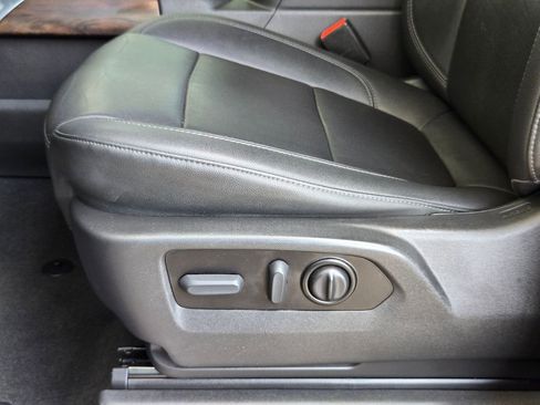 Used 2022 GMC Sierra 1500 SLT image 13