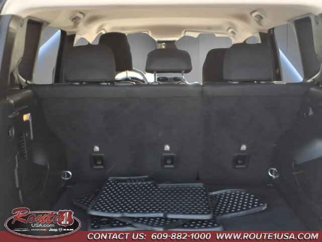 Used 2023 Jeep Renegade Trailhawk AWD/4WD image 21