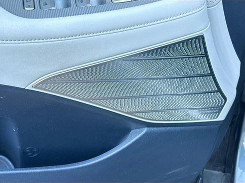 Used 2024 Hyundai Palisade Calligraphy image 20