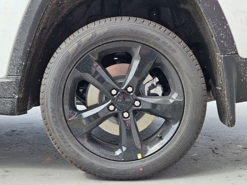 New 2026 Jeep Grand Cherokee L Limited image 25