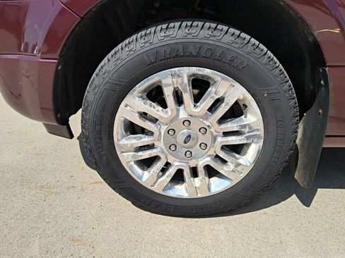 Used 2011 Ford Expedition Limited AWD/4WD image 11