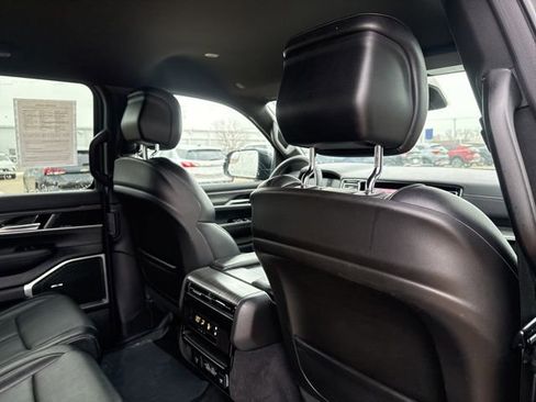 Used 2023 Jeep Wagoneer L Series II image 50