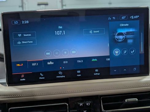 Used 2022 Lincoln Nautilus Standard image 23