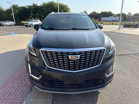 Used 2023 Cadillac XT5 Premium Luxury AWD/4WD image 2