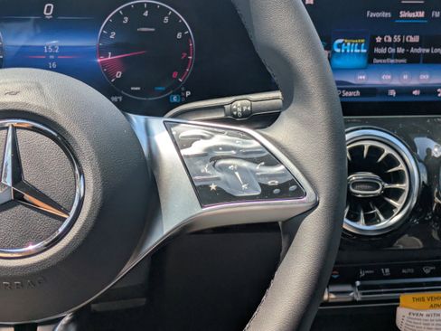 New 2026 Mercedes-Benz GLA 250 4MATIC image 18