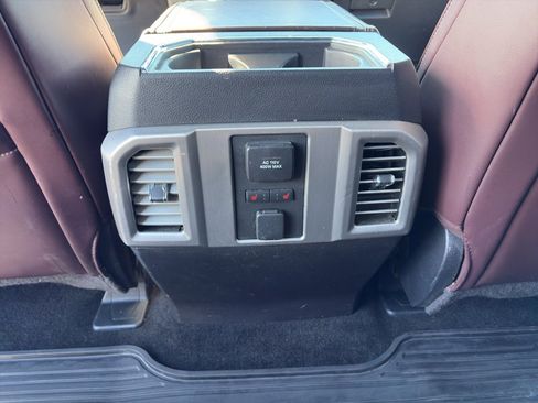 Used 2015 Ford F150 Platinum w/ Equipment Group 701A Luxury AWD/4WD image 21
