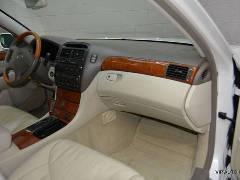 Used 2001 Lexus LS 430 RWD image 47