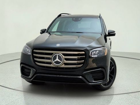 Certified 2026 Mercedes-Benz GLS 450 4MATIC w/ AMG Line Exterior image 4