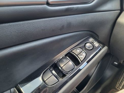 Used 2024 Nissan Altima 2.5 SR image 22