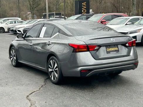 Used 2021 Nissan Altima 2.5 SV FWD image 6