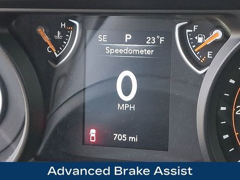 Used 2025 Jeep Gladiator Sport image 6