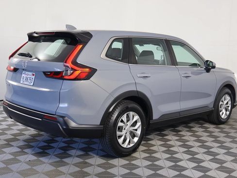 Used 2024 Honda CR-V LX image 4