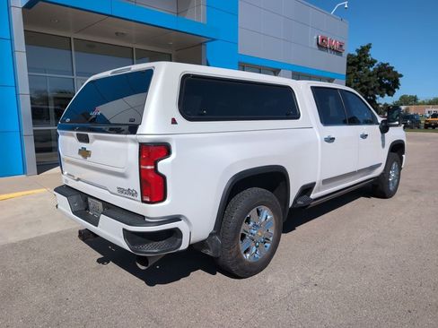 Used 2024 Chevrolet Silverado 3500 High Country w/ High Country Premium Package image 8