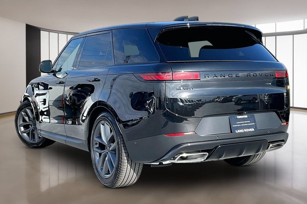 New 2027 Land Rover Range Rover Sport SE AWD/4WD image 3