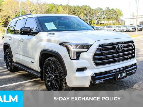 Used 2025 Toyota Sequoia 4WD image 4