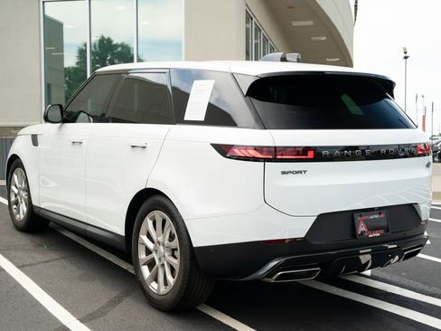 Used 2023 Land Rover Range Rover Sport SE AWD/4WD image 18