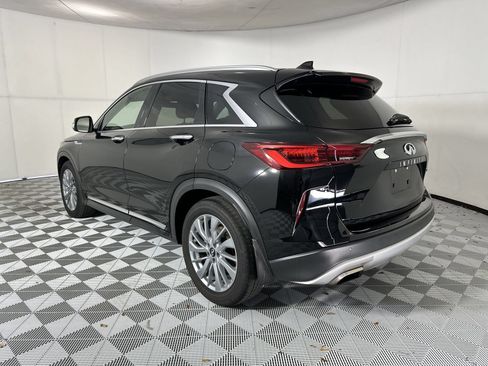 Used 2023 INFINITI QX50 Luxe w/ Accent Package FWD image 6